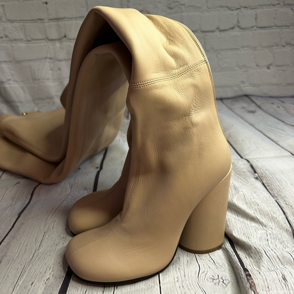 New Burberry Anita Tight High Nude Beige Sock Boots Size 37 - Picture 4 of 9